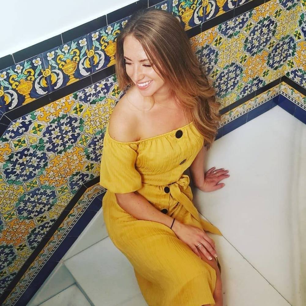 Meet your Posher, Ava